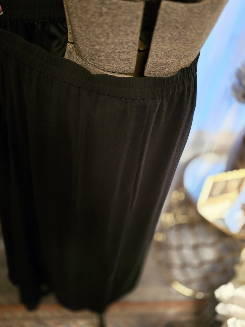 Old Navy Black Flowing Women's Skirt